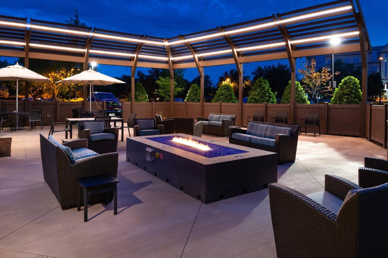Courtyard By Marriott Charlotte Northlake Ngoại thất bức ảnh