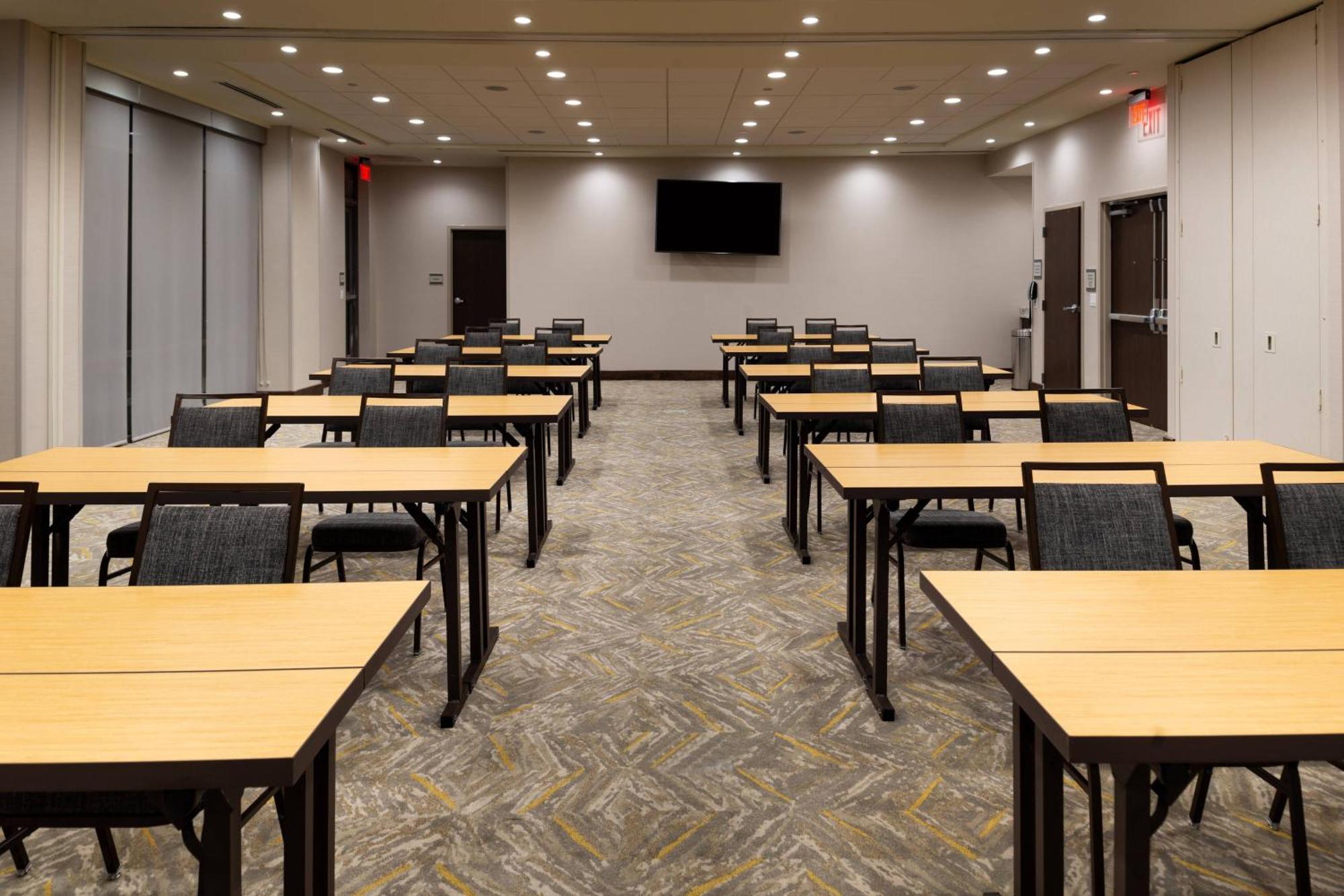 Courtyard By Marriott Charlotte Northlake Ngoại thất bức ảnh
