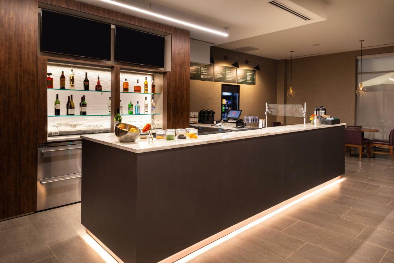 Courtyard By Marriott Charlotte Northlake Ngoại thất bức ảnh